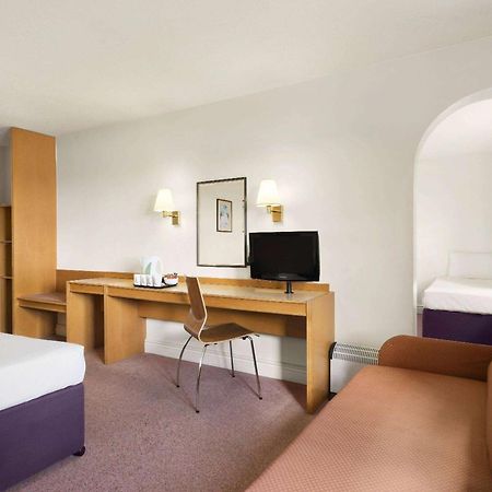 Days Inn Kendal - Killington Lake Exterior foto
