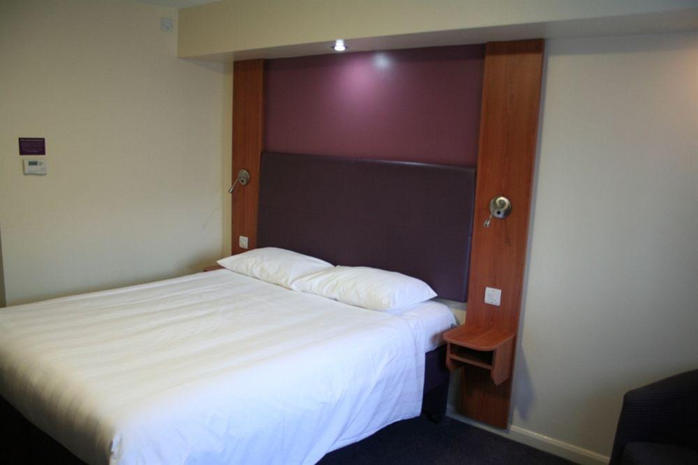 Days Inn Kendal - Killington Lake Exterior foto