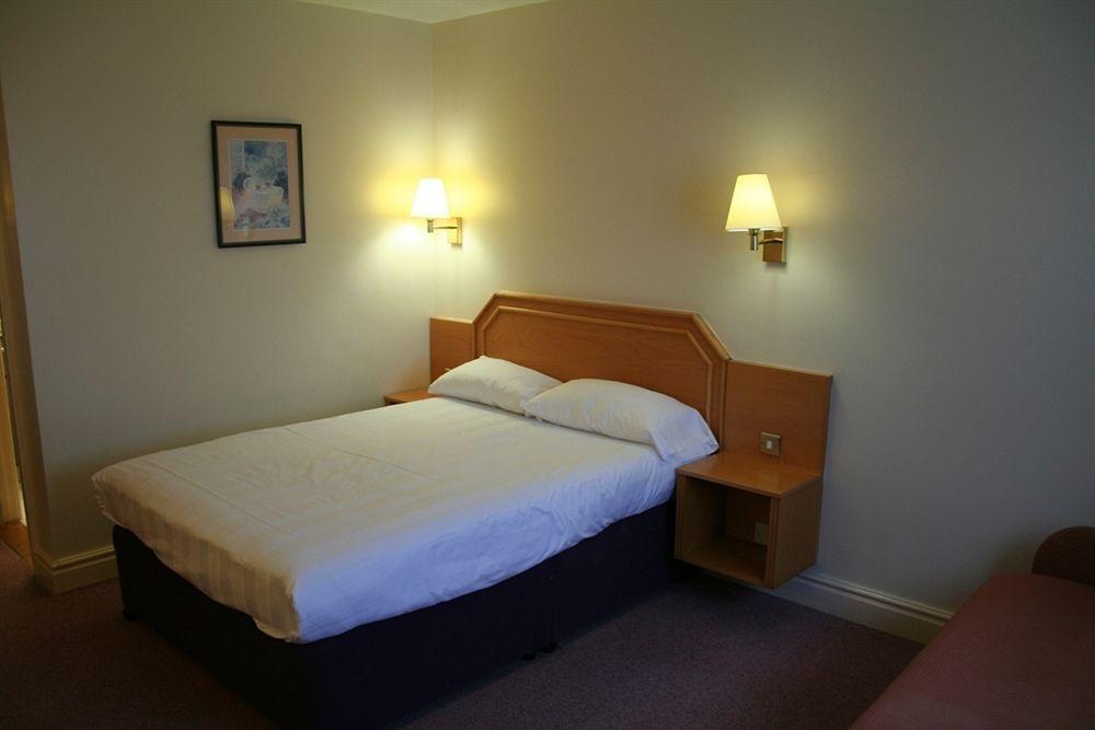 Days Inn Kendal - Killington Lake Exterior foto