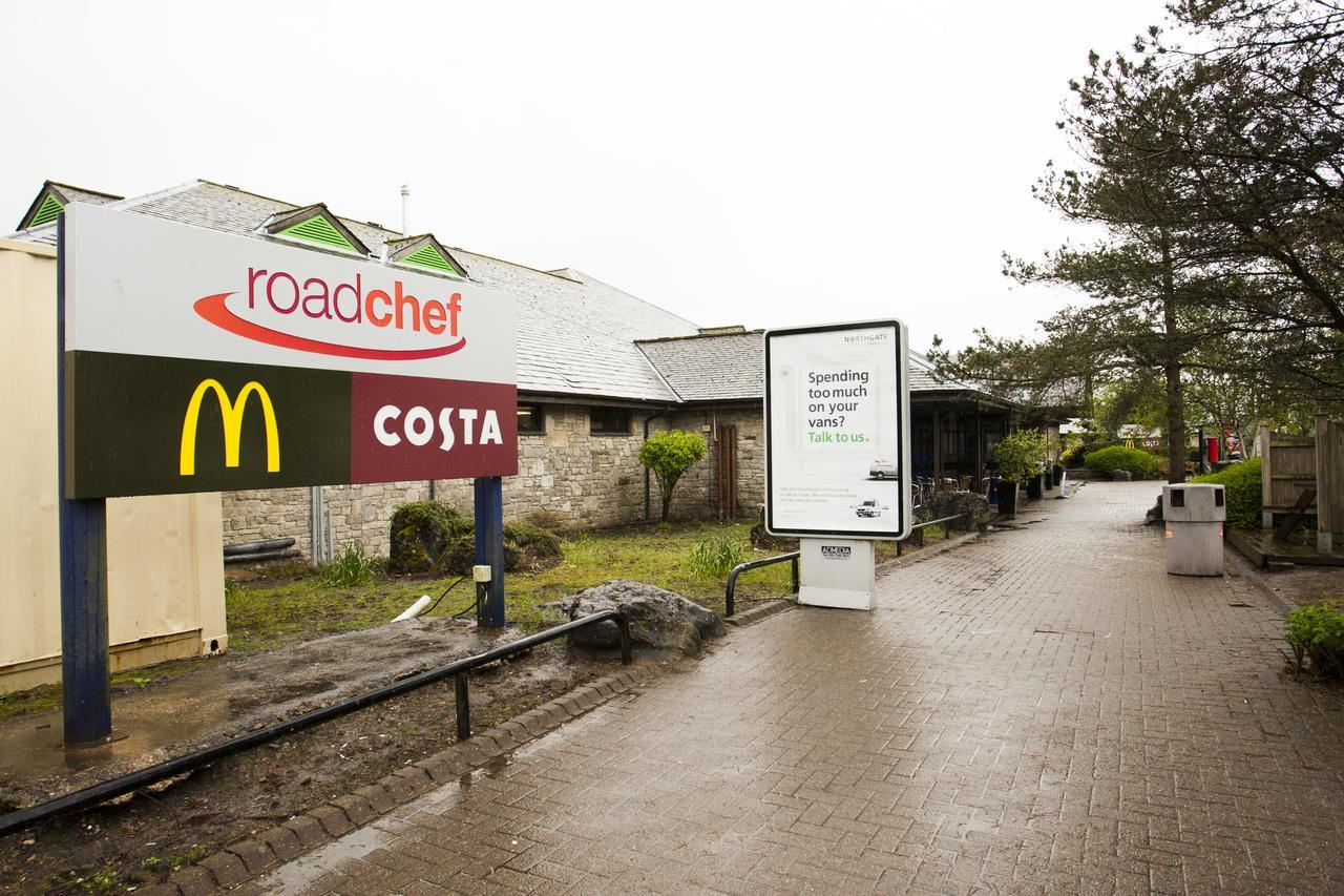 Days Inn Kendal - Killington Lake Exterior foto